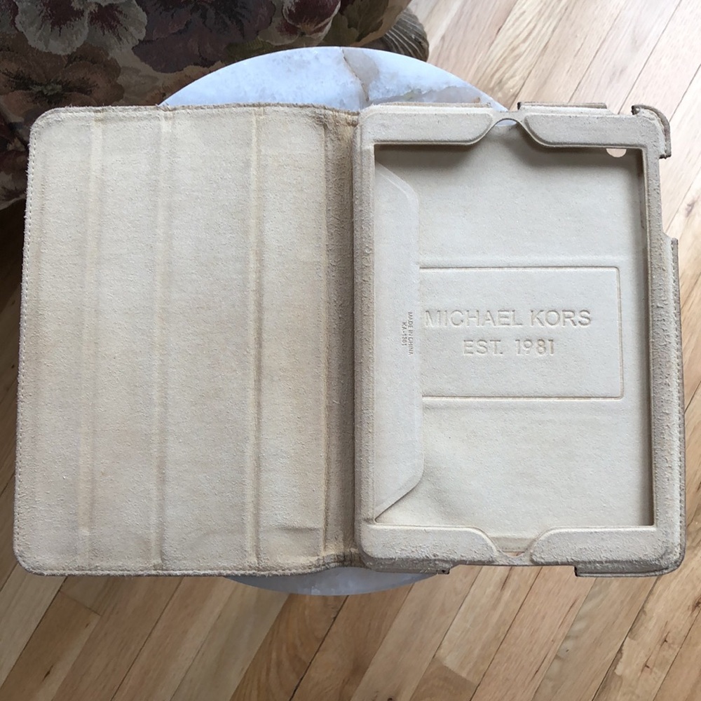 MICHAEL KORS IPAD MINI COVER - Picture 3 of 4